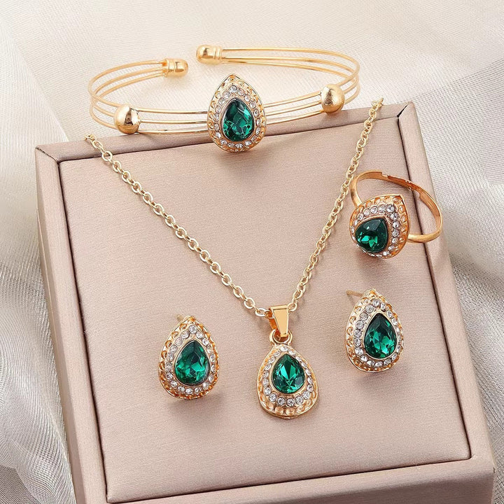 Nomie Glastra Jewelry Set | Gold